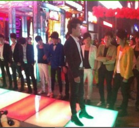 无锡深圳夜总会伴游模特雇用(深圳KTV模特雇用)