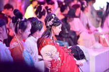 无锡汉服模特兼职(想做汉服模特去哪里找)