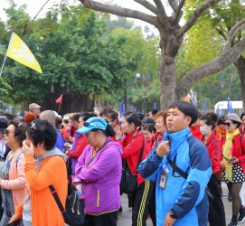 无锡私人伴游是什么 杭州一女大学生出租自己做陪游 每天收费千元