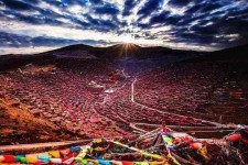 无锡色达旅游攻略(四川色达旅游攻略)