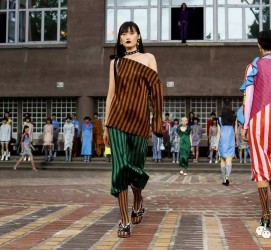 无锡广西民族大学兼职模特李琳(2022年即将升为公办的大学)