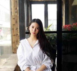 无锡女友兼职模特的小说(女友兼职模特的小说保举)