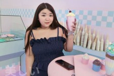 无锡胖模(胖模特穿衣搭配图片)