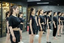 无锡兼职模特进修班(学生怎么兼职模特)