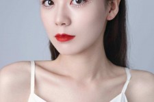 无锡兼职模特要打点模卡吗(兼职做模特要交钱拍模卡)