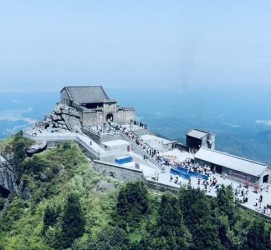 无锡湖南旅游攻略(武汉到湖南旅游攻略)