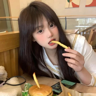 无锡伴游女生李欣怡的资料
