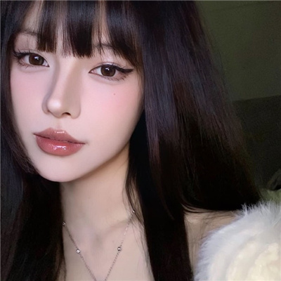 无锡伴游女生钟晚意的资料