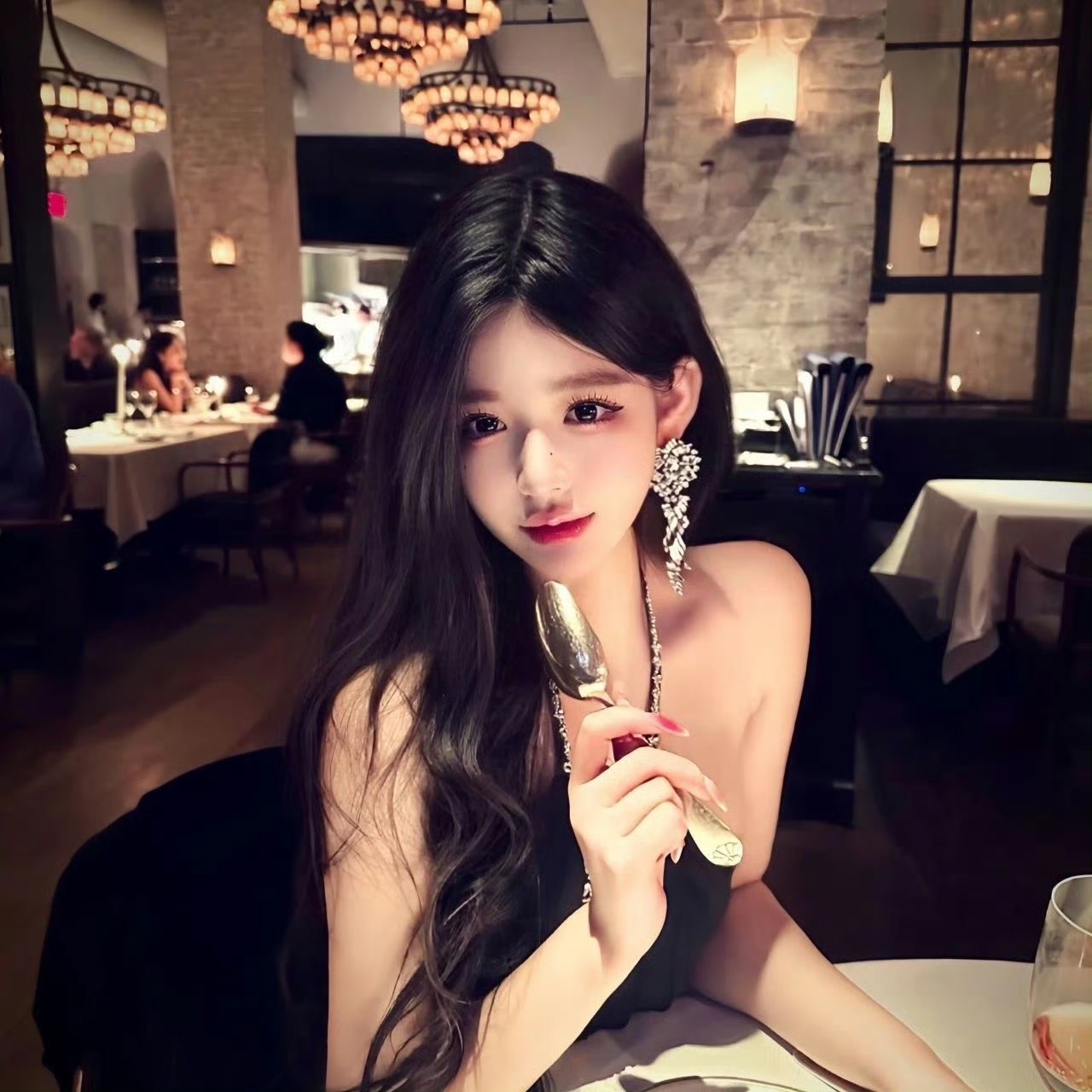 无锡伴游女生蓝盈盈的资料